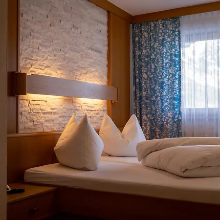 Gasthaus-pension Golfvilla