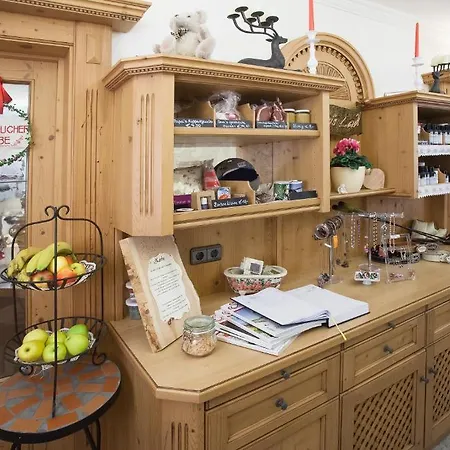 Gasthaus-pension Golfvilla ゲストハウス