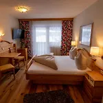 Gasthaus-pension Golfvilla Gasthof 3*