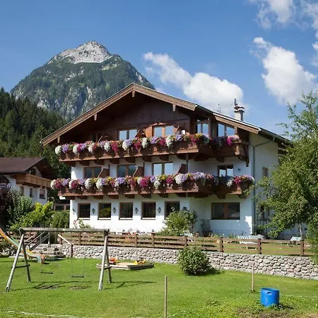 Гостевой дом Gasthaus-pension Golfvilla Пертизау